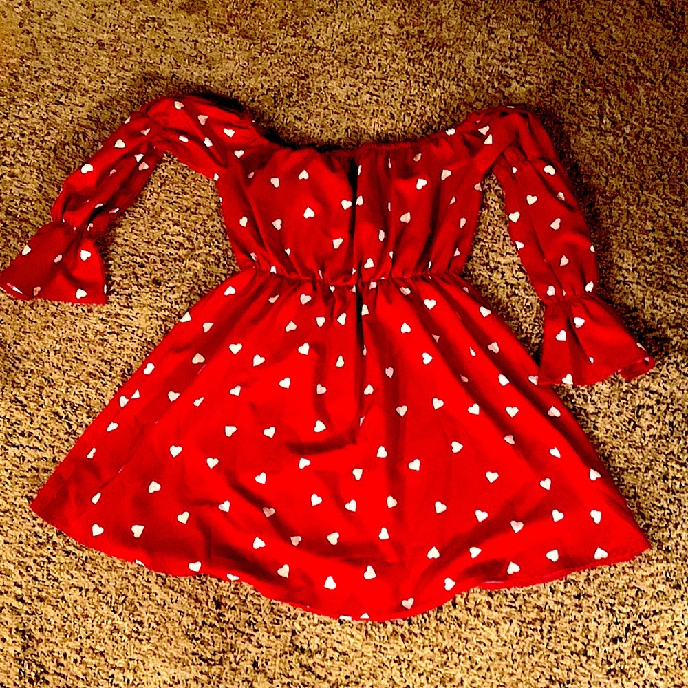 I am selling this red dress for 40 dollars